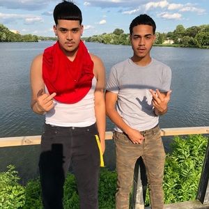 Meet your Posher, Adrian